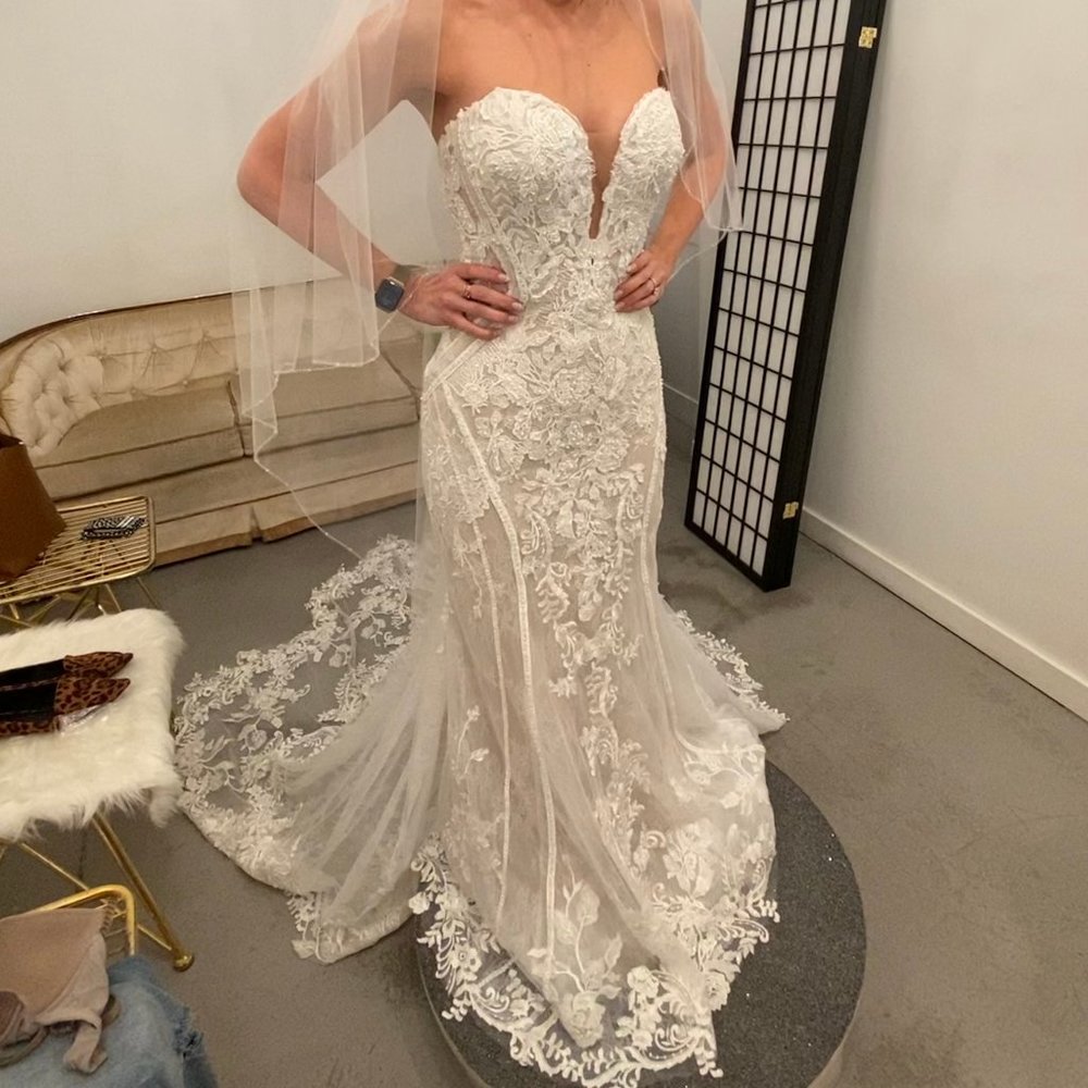 NEVER WORN! Brand New W/Tags Attached! Essence of Australia D3308 Wedding Gown